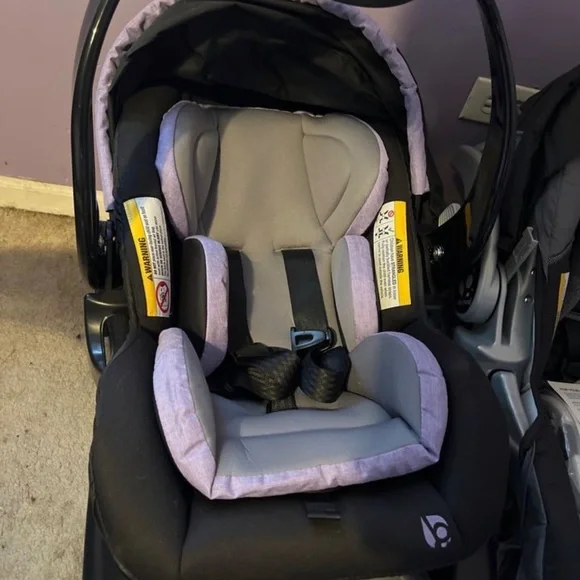 Infant car seat - Picture 1 of 6